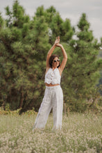 Load image into Gallery viewer, White Linen Vest