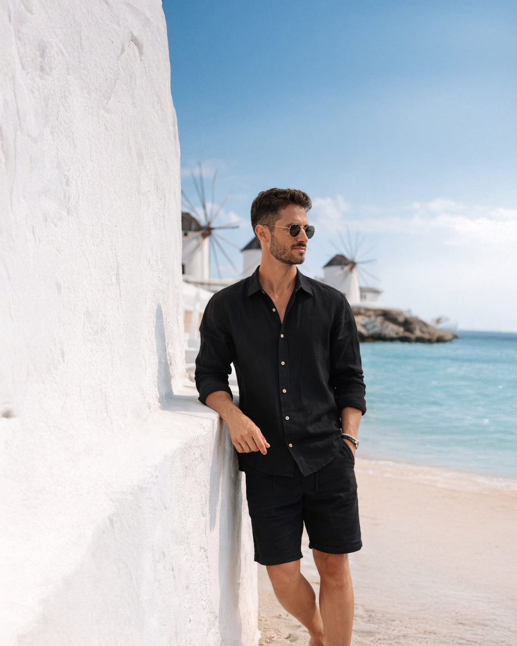 Linen Shorts — Black