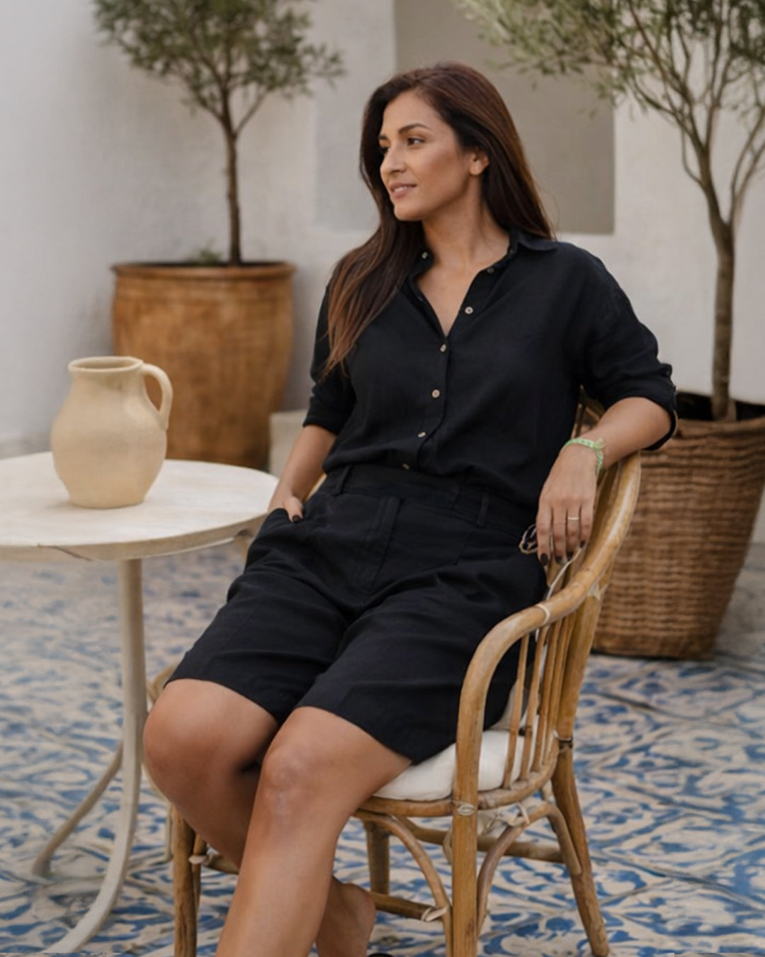 Linen Shorts — Black