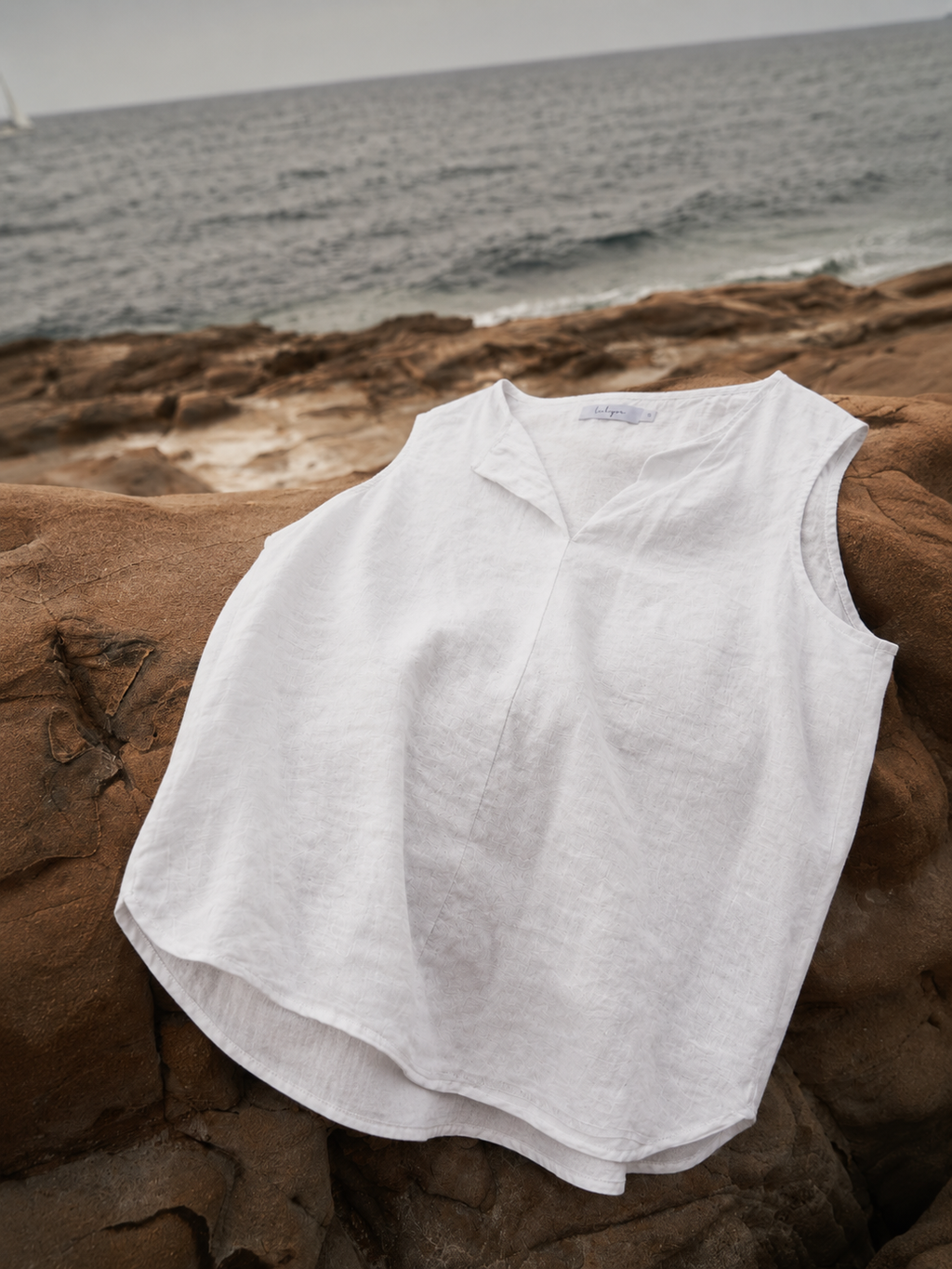 Sleeveless Linen Blouse - White